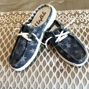 Gypsy Jazz Layla Navy Star Slip Ons 7.5